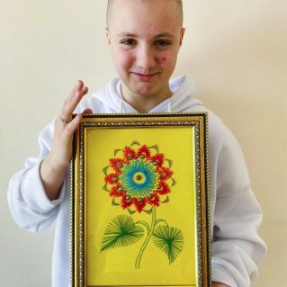 "Мелодия души" - панно в рамке (выполнено в технике "изонить")