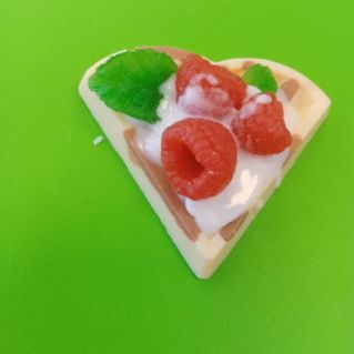 Мыльное пирожное