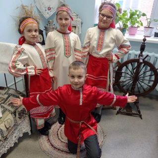 Фото "Надень народное"