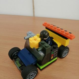 "Робот в машине"