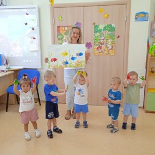 Разноцветные ладошки