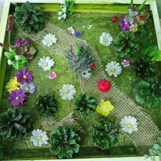 Ёжик на лесной опушке