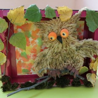 Сова в осеннем лесу