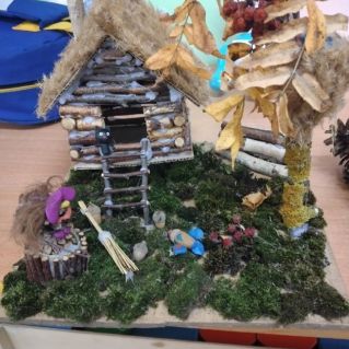 "Полянка для мишки"