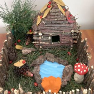 Лесная избушка