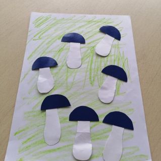 Полянка синих сыроежек