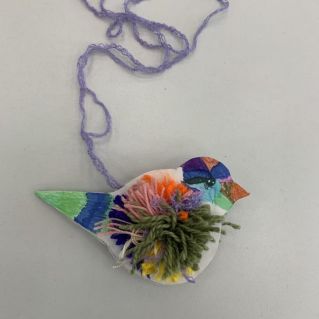 Синичка из пряжи