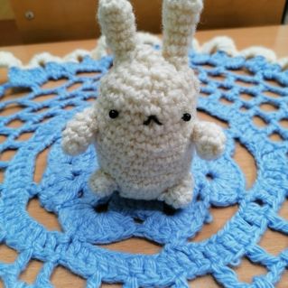 Вязание крючком - зайка