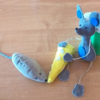 Мышки очень любят сыр