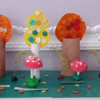 "В осеннем лесу"