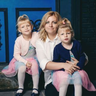 "Наша любимая мамочка!"