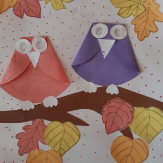 Совы в осеннем лесу