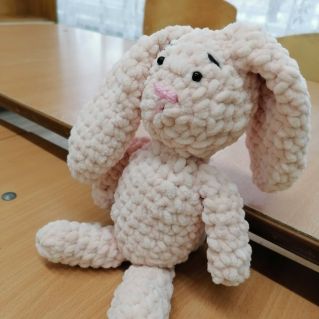 Вязание крючком - зайка