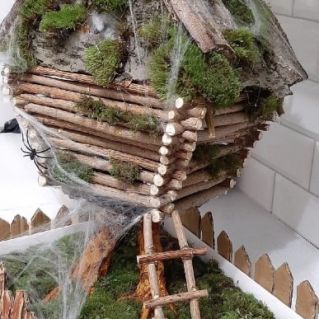 Лесная избушка