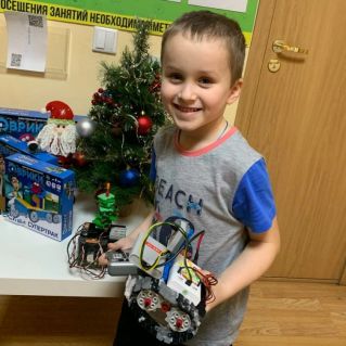 Снежный робо-танк