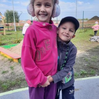 Брат и сестра - мы лучшие друзья