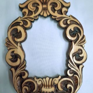 Декоративная деревянная рамка (резьба по дереву)