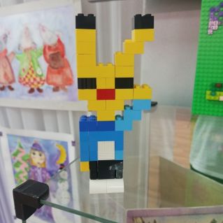 Робот Пикачу