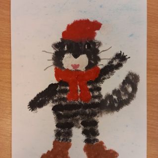 "Шёрстка мягкая в полоску, как в тельняшке -кот Матроскин".