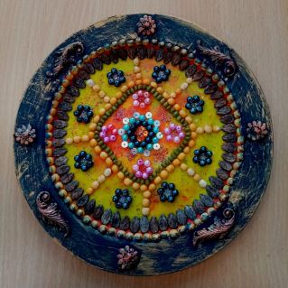 "Декоративная тарелочк а"