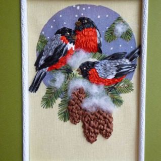 "Снегирь - яркий символ зимы"