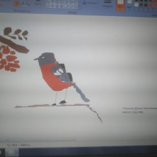 "Снегирь -  яркий символ зимы".