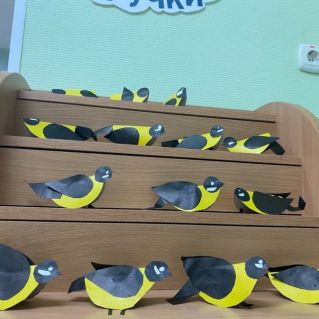 Аппликация: "Синичкин день"