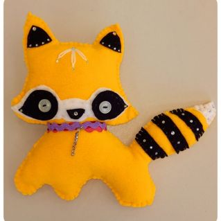 Игрушка из флиса "Енот"