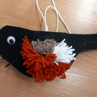 Снегирь-игрушка из фетра