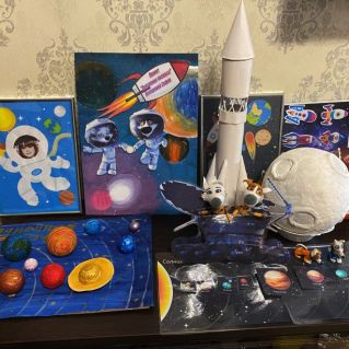 поделки "Покорение космоса"