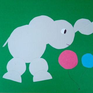 "Слон-жонглёр".