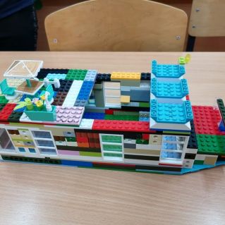 Лего-корабль