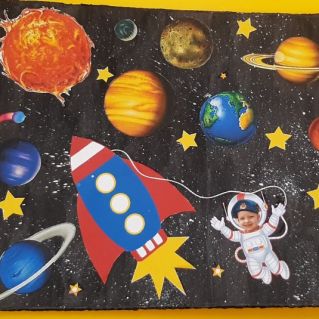 "Полёт в бескрайний космос"