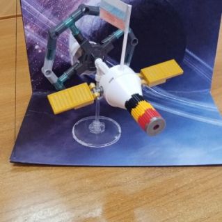 Космический спутник