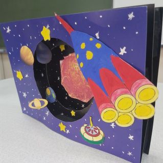 Летим на Луну!(Поделка -трехмерное изображения солнечной системы)