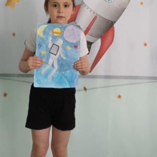 "В открытом космосе"