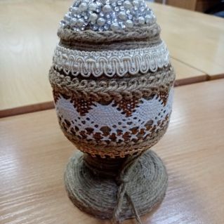 "Пасха-яйцо"