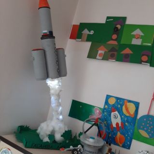 "МОЯ РАКЕТА  ЛЕТИТ НА МКС"