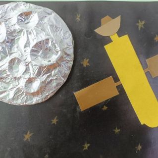 Луна в иллюминаторе