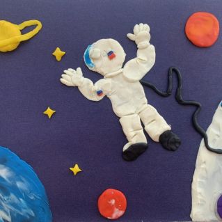 Космонавт в открытом космосе