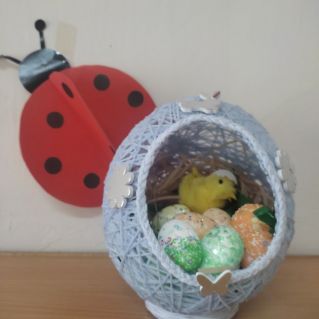 Цыпленок в голубом яйце