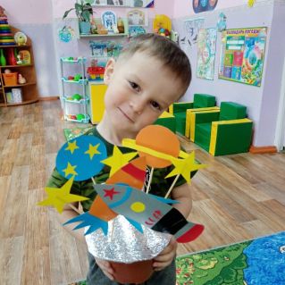 поделка "Космос".