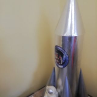 "Покоритель космоса"