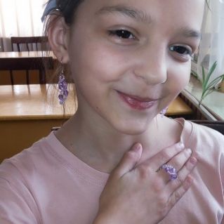 Комплект из бисера и бусин "Нежная сирень"