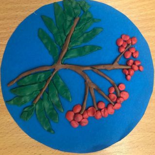 Веточка рябины