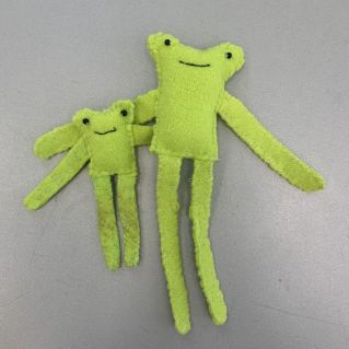 «Лягушки- подружки» из флиса