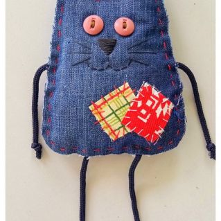 Сувенир из джинс "Котейка"