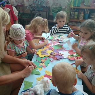 "Рисовали мы цветы, необычной красоты"