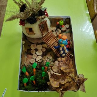 Динозавры встречают осень