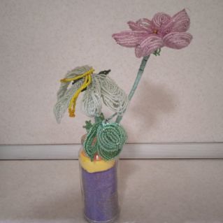 Лилии из бисера